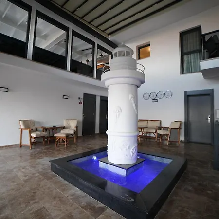 Luxury Boutuiqe Hotel 4*