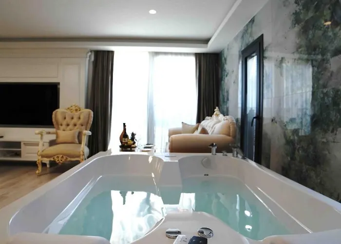 Luxury Boutuiqe Datca